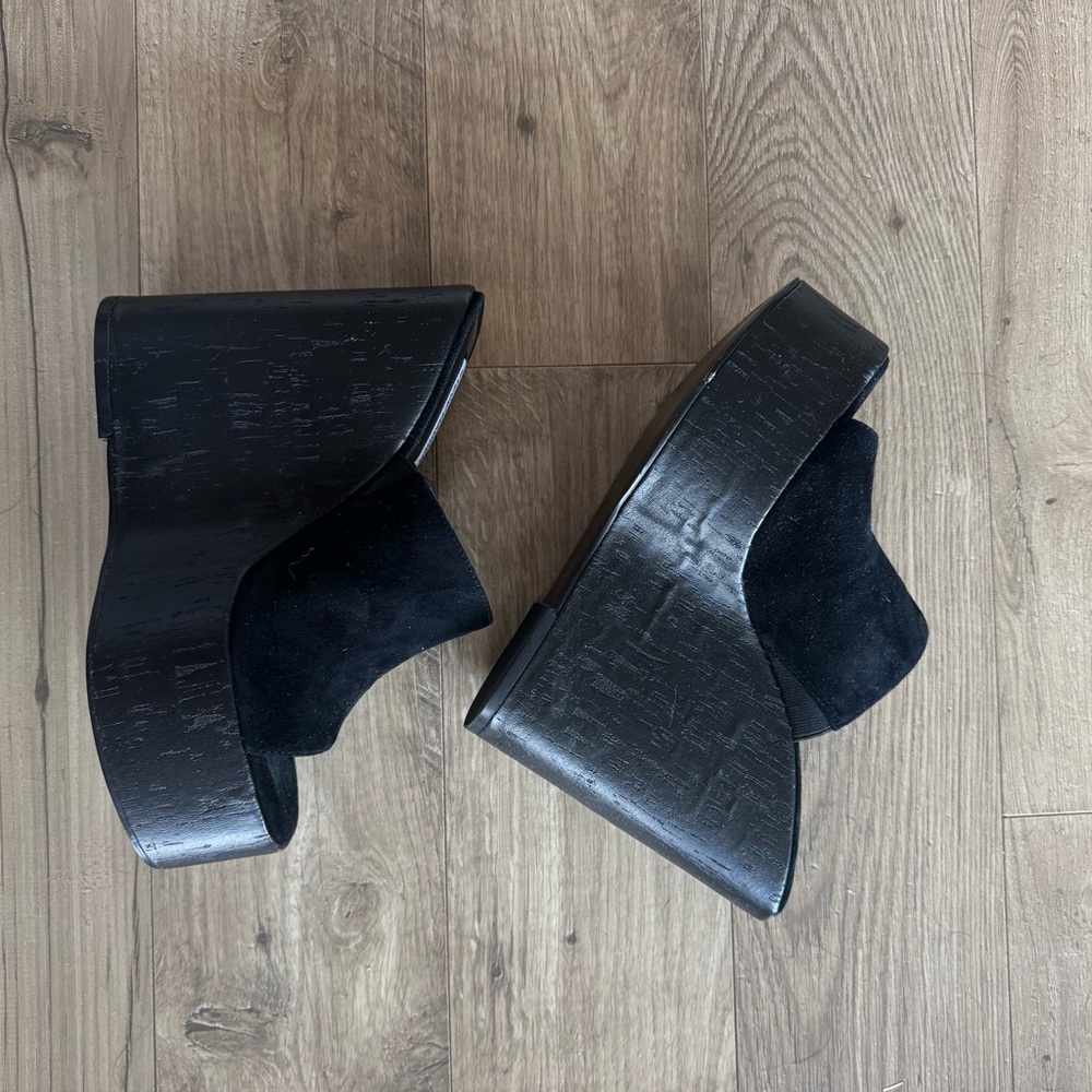 Steve Madden Black Platform Wedge Sandals